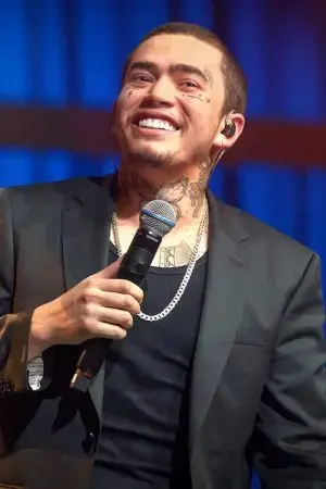 Bên Kia Rừng Thông Bên Kia Rừng Thông